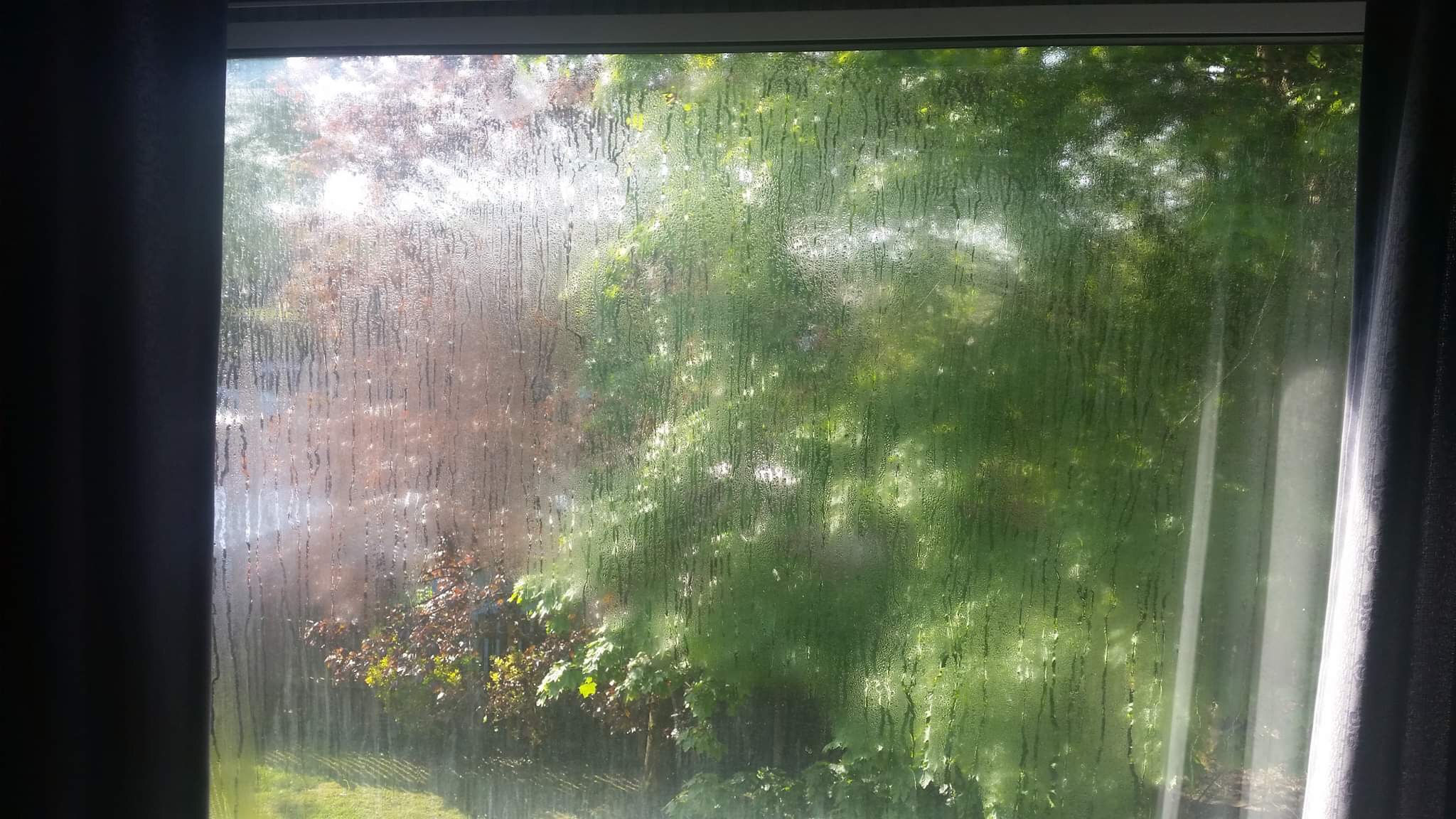 Failed double glazing unit